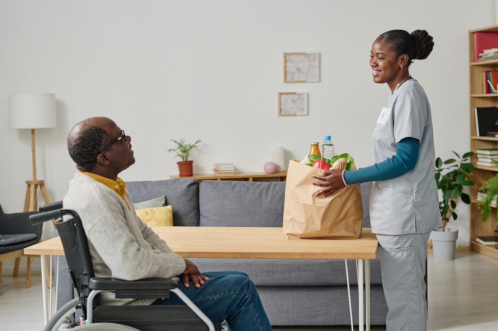 Elder care helps seniors with arthritis handle daily tasks safely at home