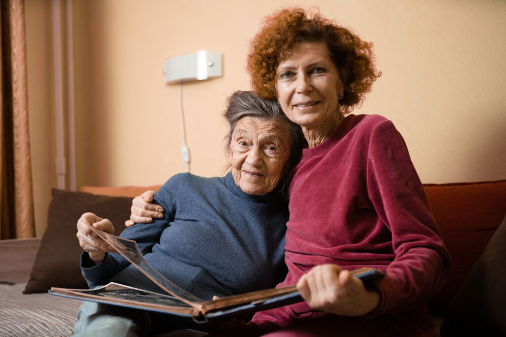 Dementia care gives families support while helping seniors stay safe at home.